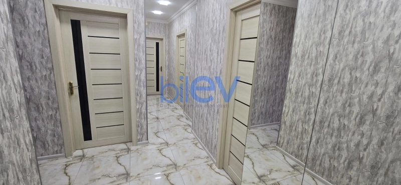 Satış 5 otaqlı Köhnə Tikili bina evi  107m², Xırdalan