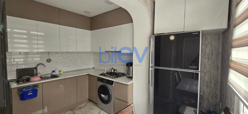 Satış 5 otaqlı Köhnə Tikili bina evi  107m², Xırdalan