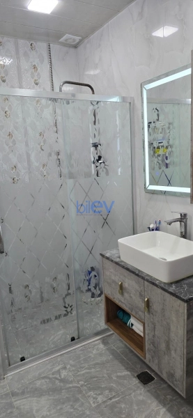Satış 5 otaqlı Köhnə Tikili bina evi  107m², Xırdalan