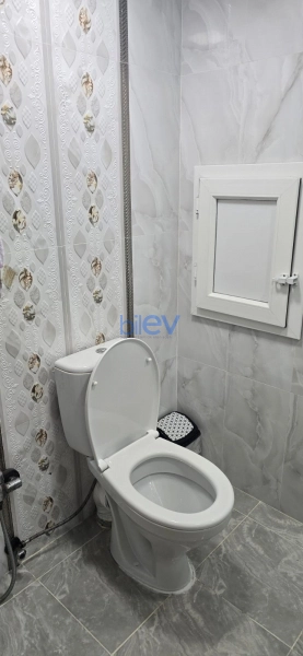Satış 5 otaqlı Köhnə Tikili bina evi  107m², Xırdalan