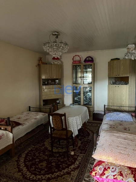 Aylıq Kirayə 12 otaqlı Həyət evi  200m², Şəki