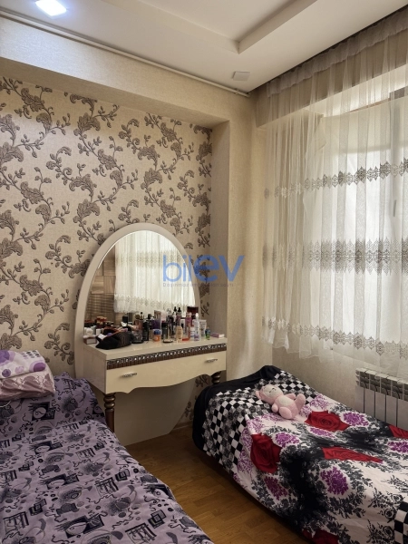 Aylıq Kirayə 3 otaqlı Köhnə Tikili bina evi  60m², Bakı