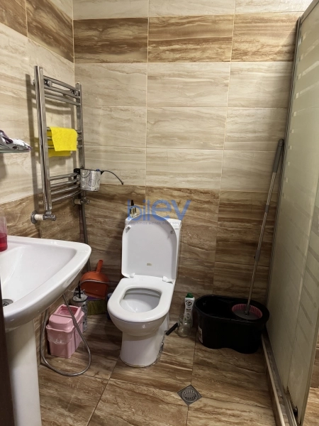 Aylıq Kirayə 3 otaqlı Köhnə Tikili bina evi  60m², Bakı
