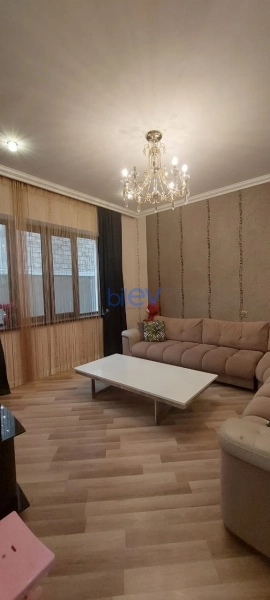 Satış 5 otaqlı Bağ evi  500m², Bakı