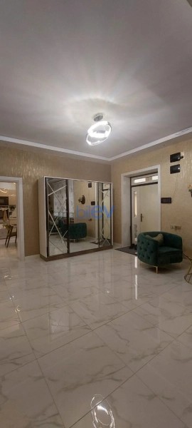 Satış 5 otaqlı Bağ evi  500m², Bakı