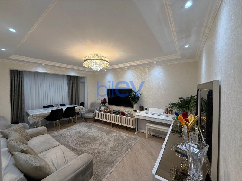 Satış 3 otaqlı Köhnə Tikili bina evi  70m², Sumqayıt