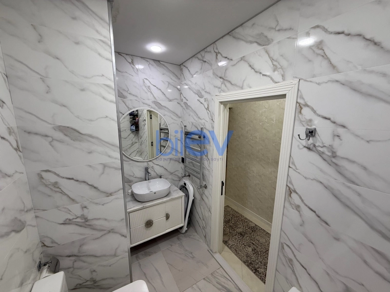 Satış 3 otaqlı Köhnə Tikili bina evi  70m², Sumqayıt