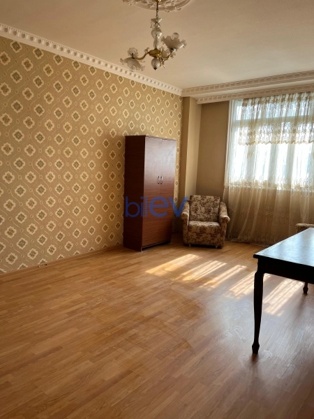 Satış 4 otaqlı Köhnə Tikili bina evi  86m², Gəncə