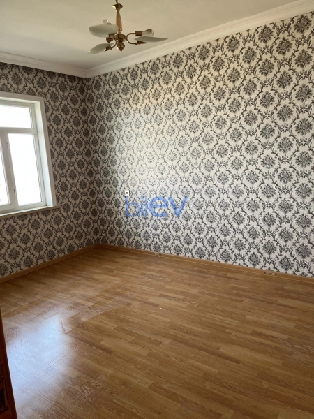 Satış 4 otaqlı Köhnə Tikili bina evi  86m², Gəncə