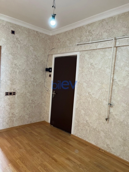 Satış 4 otaqlı Köhnə Tikili bina evi  86m², Gəncə