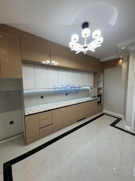 Satış 3 otaqlı Yeni Tikili bina evi  130m², Bakı