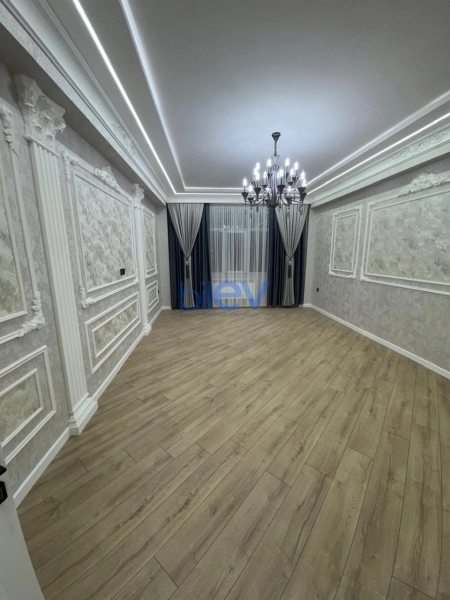 Satış 3 otaqlı Yeni Tikili bina evi  130m², Bakı