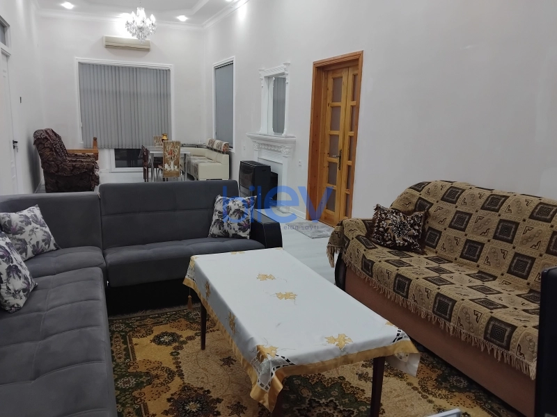 Günlük Kirayə 2 otaqlı Həyət evi  120m², Gəncə