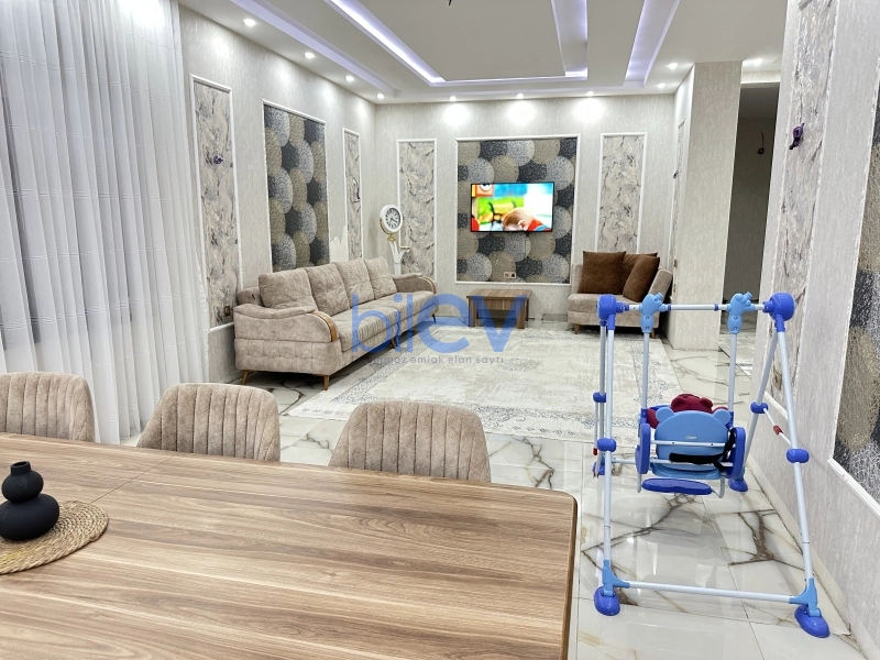 Satış 6 otaqlı Həyət evi  300m², Bakı