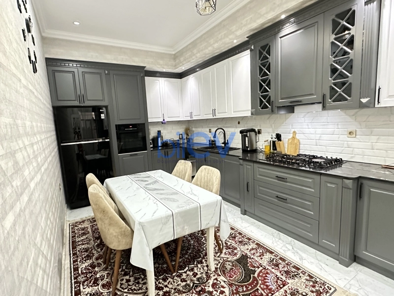 Satış 6 otaqlı Həyət evi  300m², Bakı