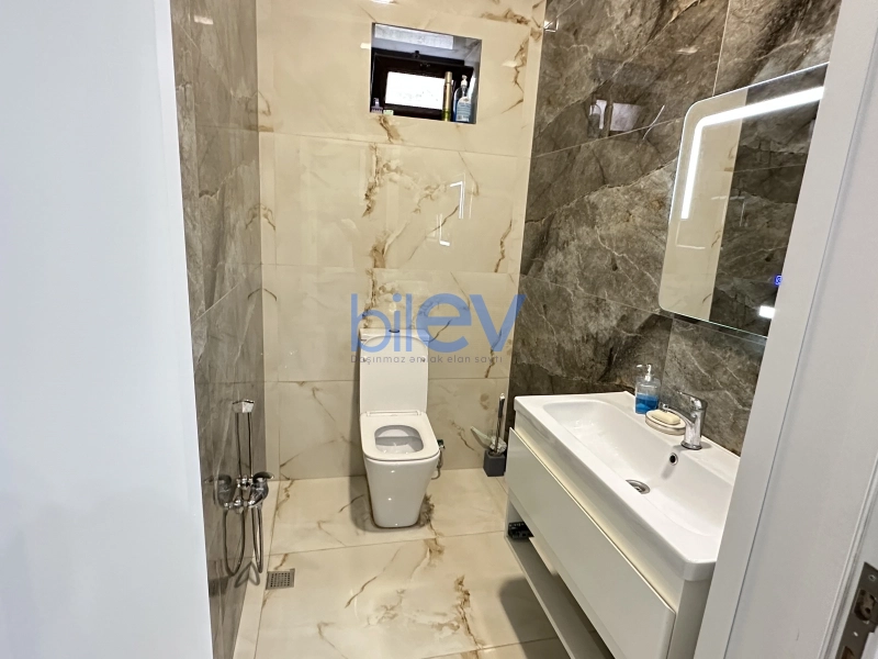 Satış 6 otaqlı Həyət evi  300m², Bakı