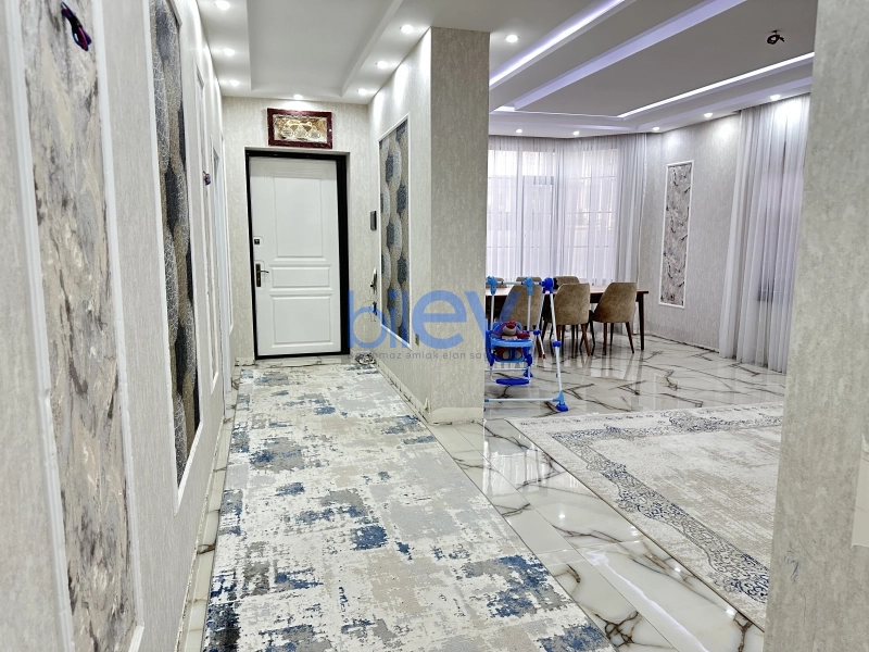 Satış 6 otaqlı Həyət evi  300m², Bakı