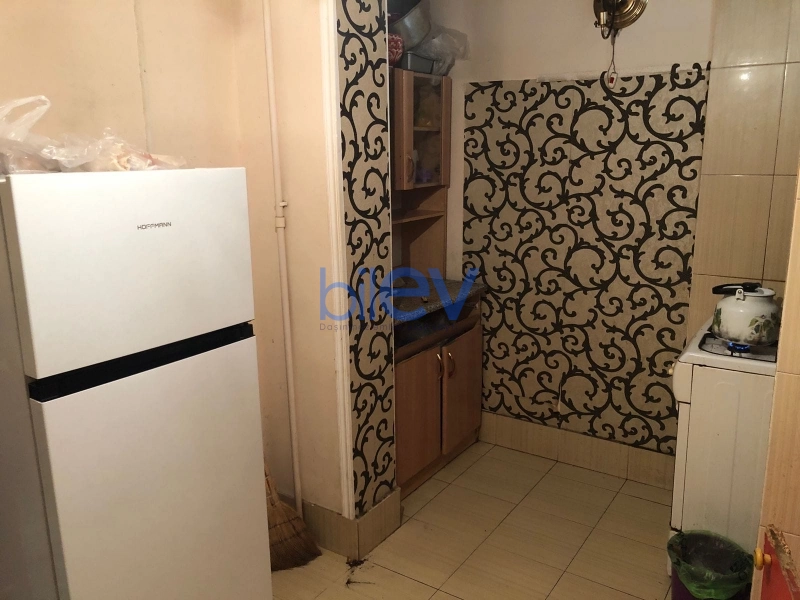 Aylıq Kirayə 3 otaqlı Köhnə Tikili bina evi  75m², Bakı