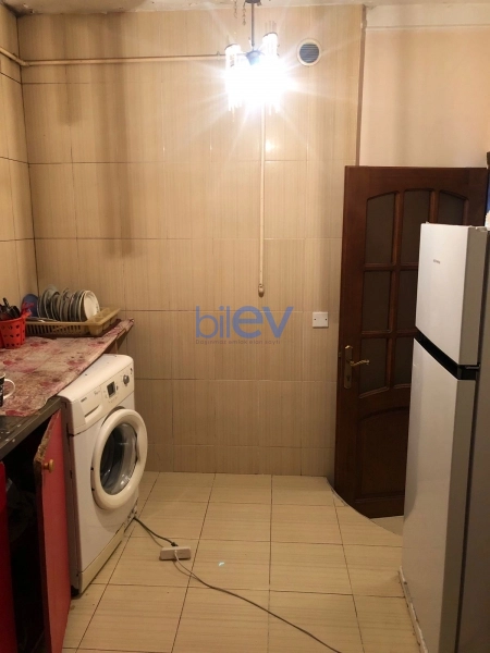 Aylıq Kirayə 3 otaqlı Köhnə Tikili bina evi  75m², Bakı