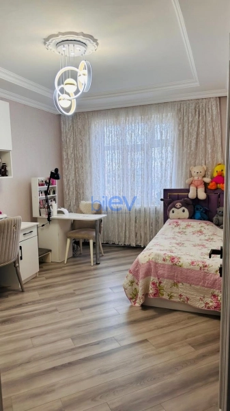 Satış 4 otaqlı Köhnə Tikili bina evi  82m², Bakı