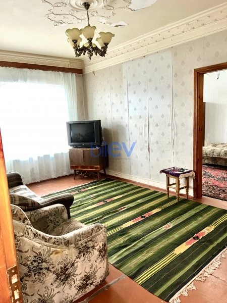 Satış 5 otaqlı Köhnə Tikili bina evi  110m², Xırdalan