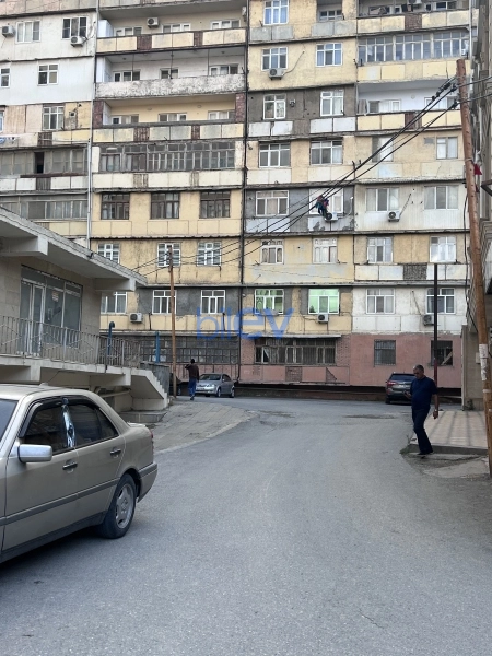 Satış 5 otaqlı Köhnə Tikili bina evi  110m², Xırdalan