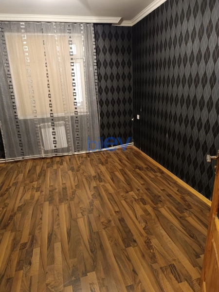 Satış 60 otaqlı Köhnə Tikili bina evi  60m², Bakı