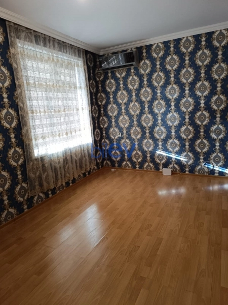 Satış 60 otaqlı Köhnə Tikili bina evi  60m², Bakı