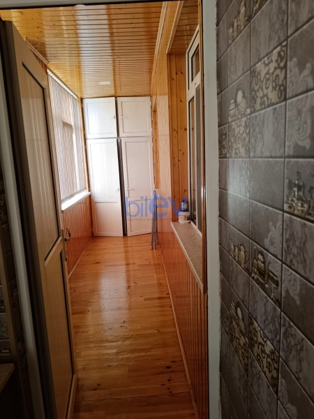 Satış 60 otaqlı Köhnə Tikili bina evi  60m², Bakı