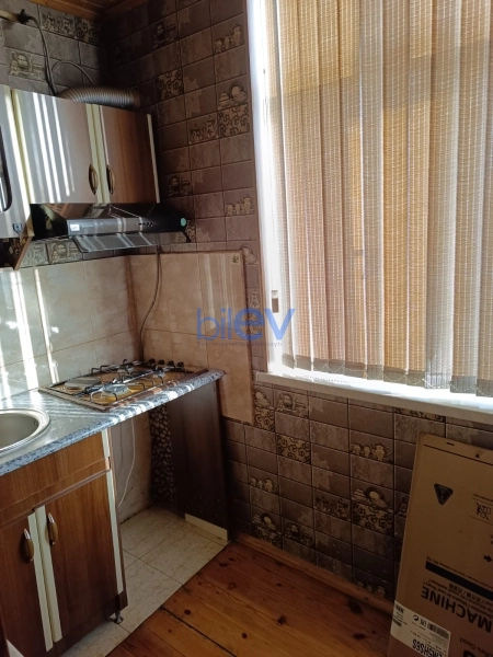 Satış 60 otaqlı Köhnə Tikili bina evi  60m², Bakı