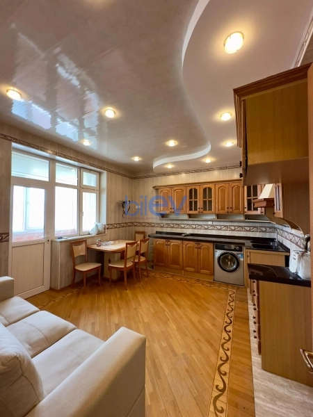 Satış 4 otaqlı Yeni Tikili bina evi  153m², Bakı