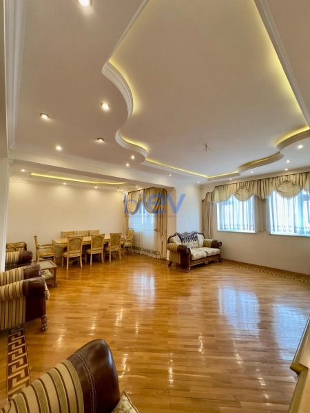 Satış 4 otaqlı Yeni Tikili bina evi  153m², Bakı