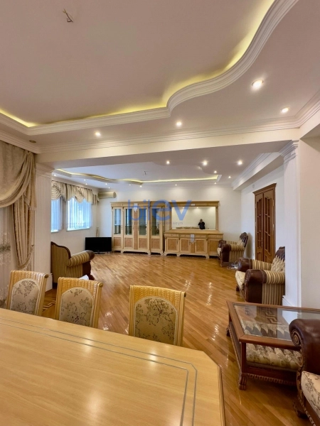 Satış 4 otaqlı Yeni Tikili bina evi  153m², Bakı