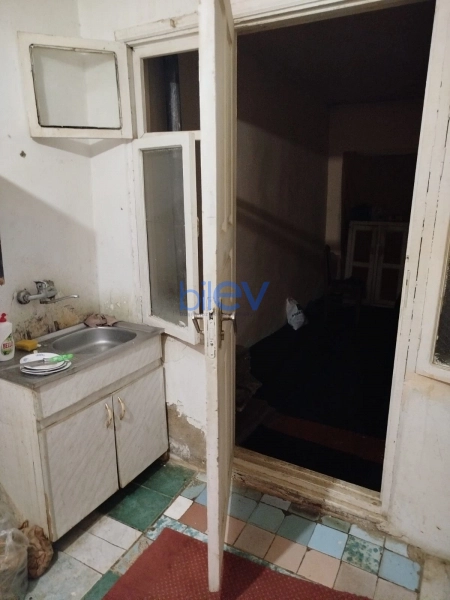 Aylıq Kirayə 2 otaqlı Yeni Tikili bina evi  130m², Bakı