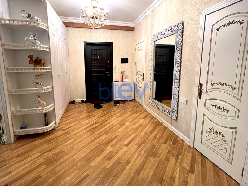 Satış 4 otaqlı Yeni Tikili bina evi  117m², Bakı