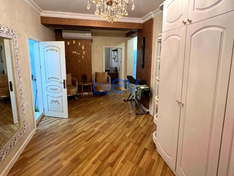 Satış 4 otaqlı Yeni Tikili bina evi  117m², Bakı