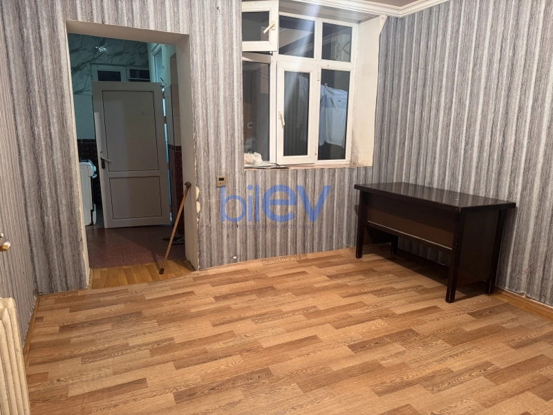 Aylıq Kirayə 2 otaqlı Köhnə Tikili bina evi  45m², Bakı