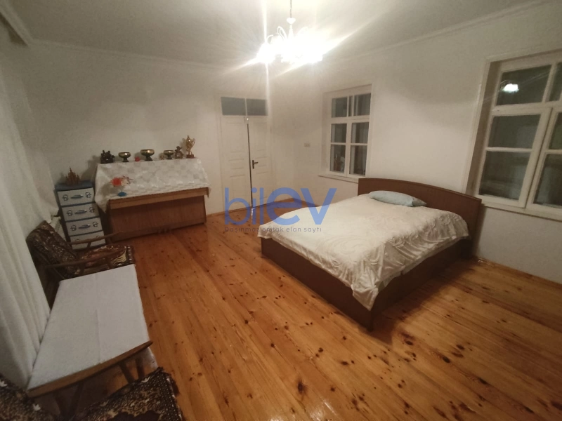Satış  otaqlı Həyət evi  m², Gədəbəy