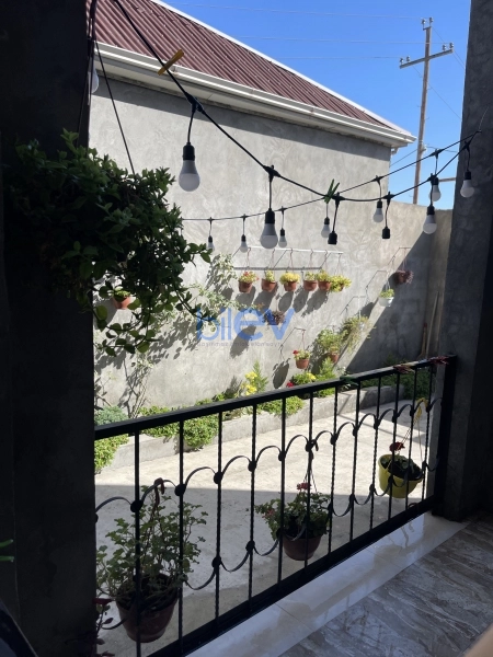 Satış 6 otaqlı Həyət evi  200m², Bakı