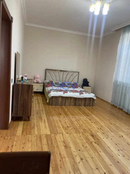 Satış 6 otaqlı Həyət evi  200m², Bakı