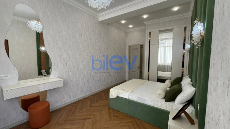Satış 4 otaqlı Yeni Tikili bina evi  165m², Bakı