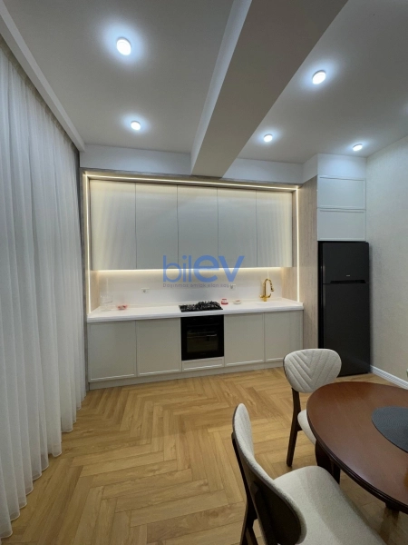 Satış 3 otaqlı Yeni Tikili bina evi  100m², Bakı