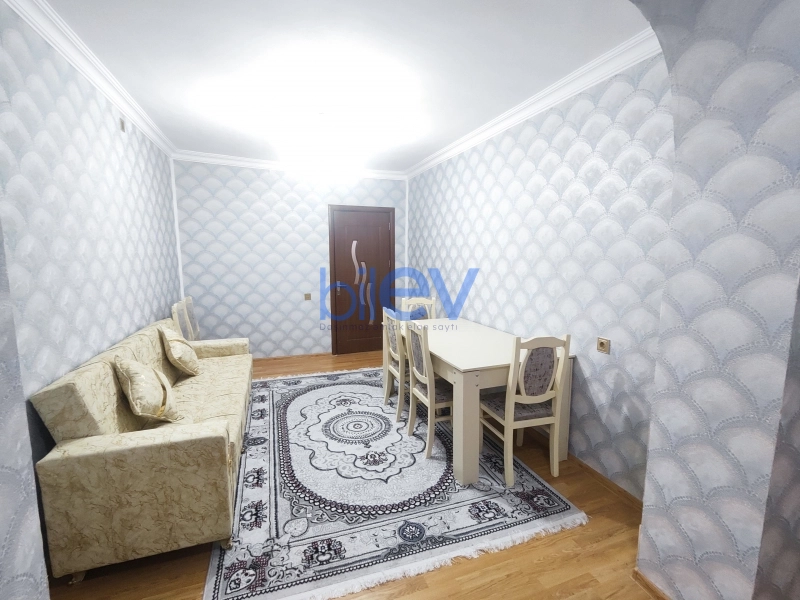 Aylıq Kirayə 4 otaqlı Köhnə Tikili bina evi  100m², Gəncə