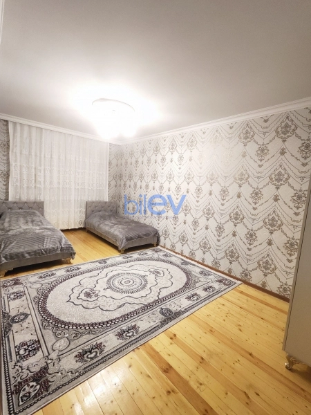 Aylıq Kirayə 4 otaqlı Köhnə Tikili bina evi  100m², Gəncə