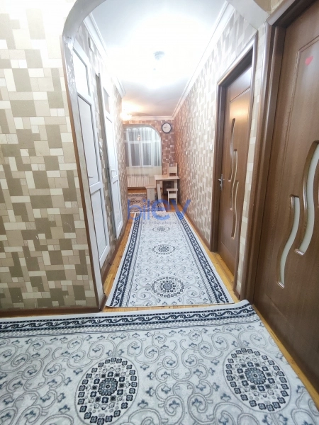 Aylıq Kirayə 4 otaqlı Köhnə Tikili bina evi  100m², Gəncə
