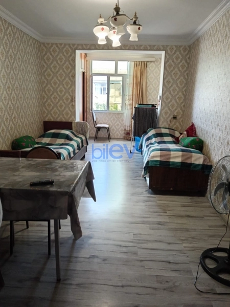 Satış 2 otaqlı Köhnə Tikili bina evi  51m², Bakı