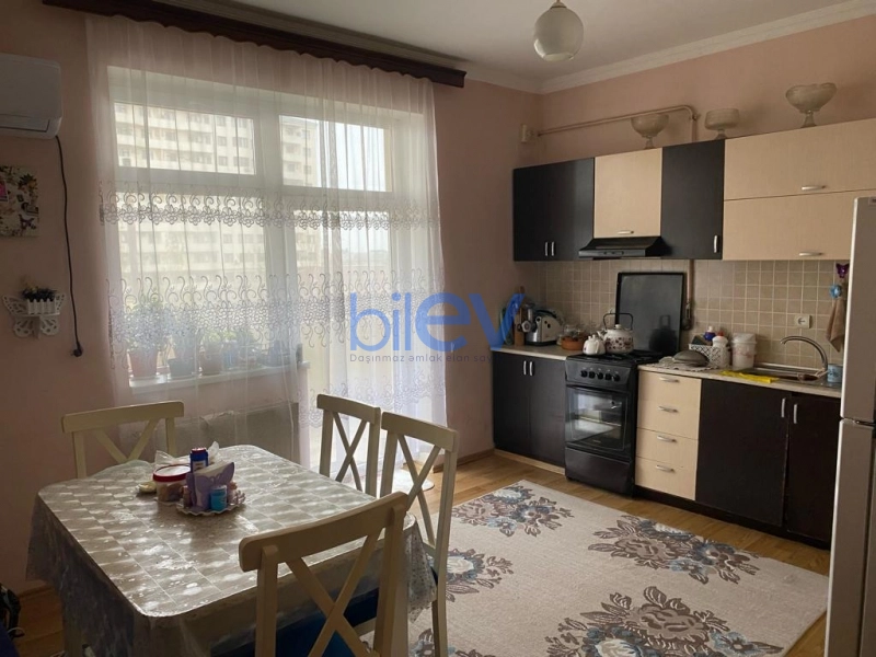 Satış 3 otaqlı Köhnə Tikili bina evi  95m², Bakı