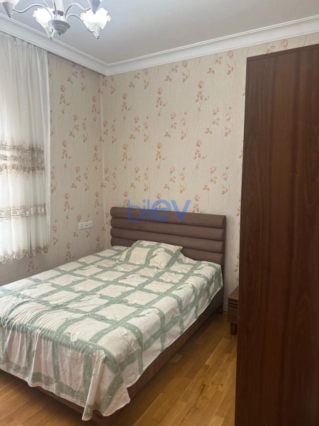 Satış 8 otaqlı Bağ evi  450m², Bakı