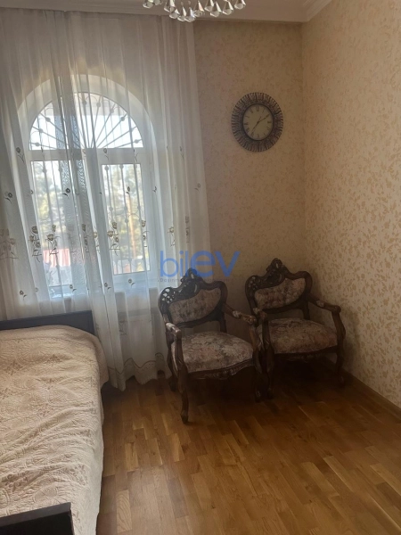Satış 8 otaqlı Bağ evi  450m², Bakı