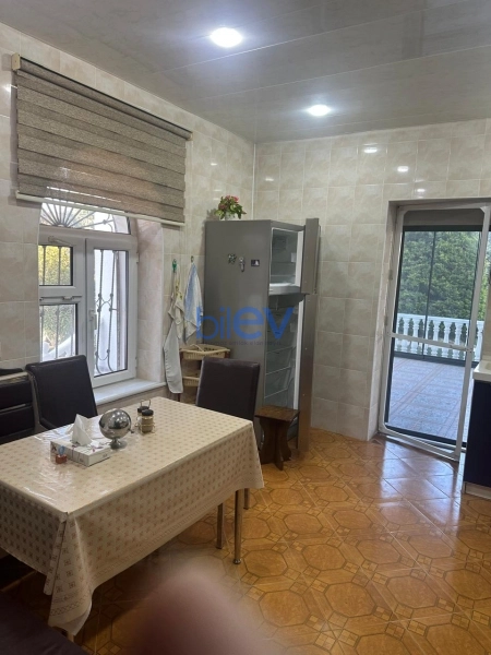 Satış 8 otaqlı Bağ evi  450m², Bakı